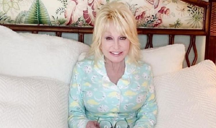 Dolly Parton Sedang Membaca Cerita Pengantar Tidur Gratis untuk Anak Sekarang