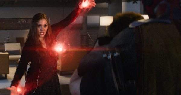 Elizabeth Olsen Terbuka Untuk Film Penyihir Scarlet Asalkan Masuk Akal Untuk MCU