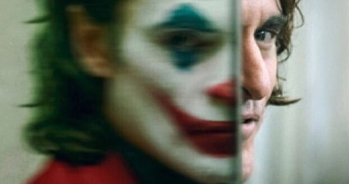 Joker Empire Cover Mengungkap Joaquin Phoenix's Tormented Inner-Clown