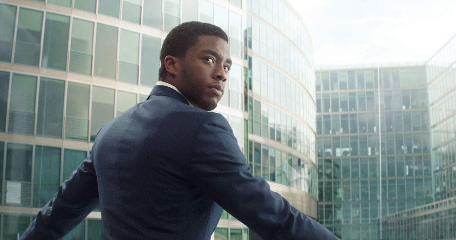 Kamera Diatur Untuk Roll On 'Black Panther' Bulan Depan